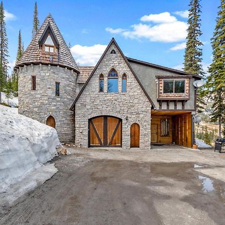 The Castle - Chateau De Melusine Sandpoint Exterior photo