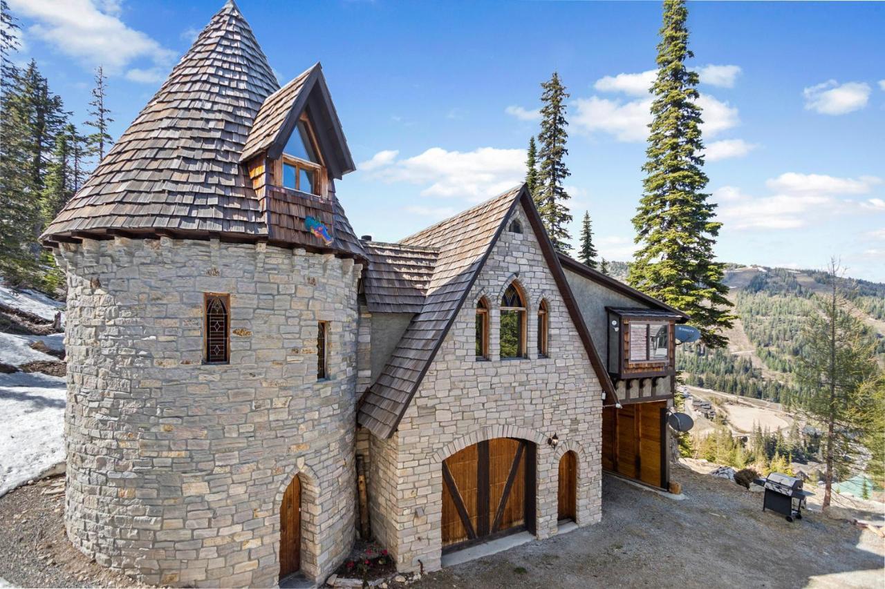 The Castle - Chateau De Melusine Sandpoint Exterior photo
