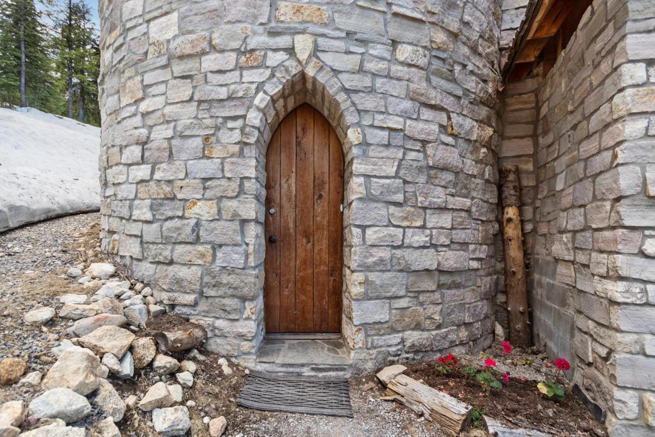 The Castle - Chateau De Melusine Sandpoint Exterior photo